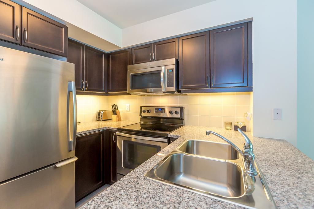 Napa Furnished Suites At Cn Tower & Maple Leaf Square Toronto Pokoj fotografie