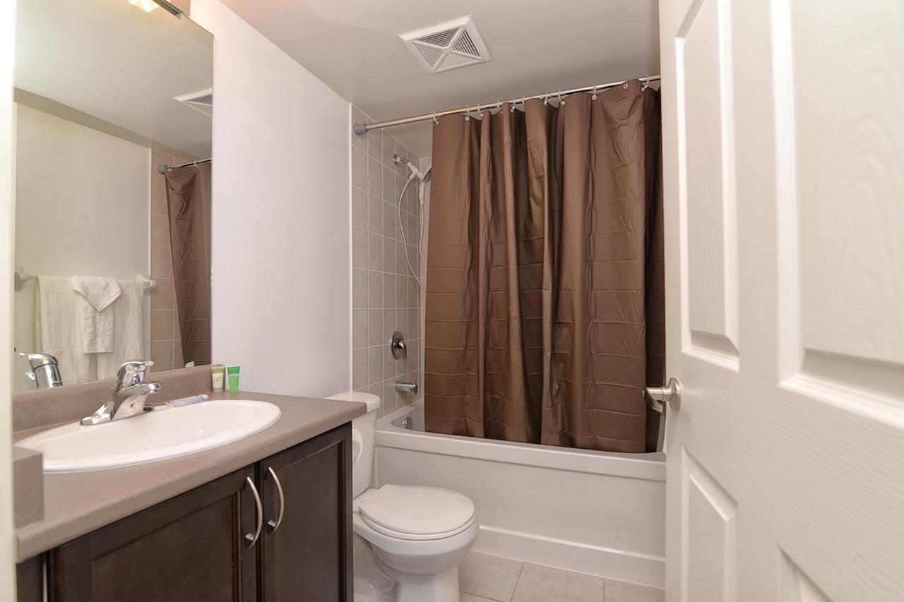 Napa Furnished Suites At Cn Tower & Maple Leaf Square Toronto Exteriér fotografie