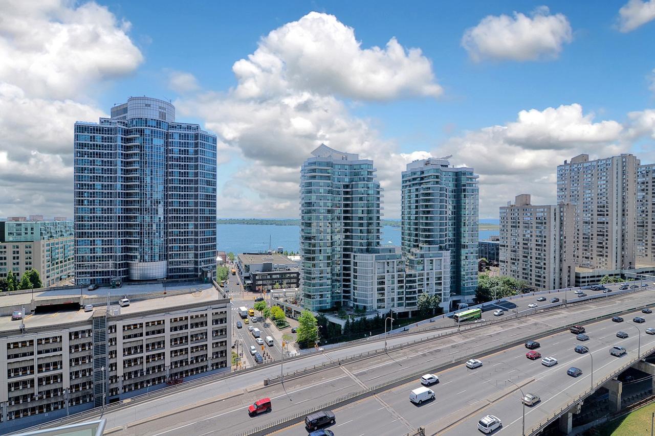 Napa Furnished Suites At Cn Tower & Maple Leaf Square Toronto Exteriér fotografie