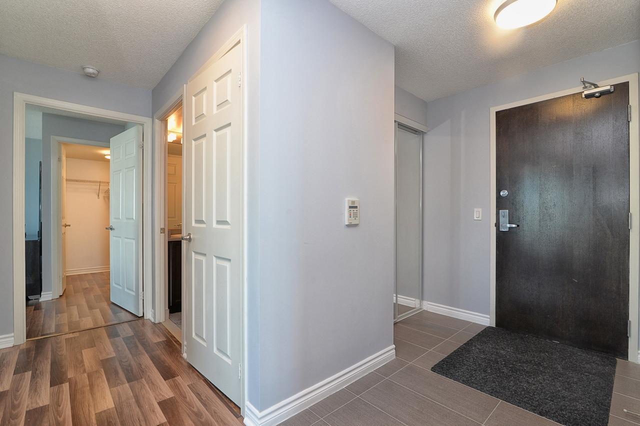 Napa Furnished Suites At Cn Tower & Maple Leaf Square Toronto Exteriér fotografie
