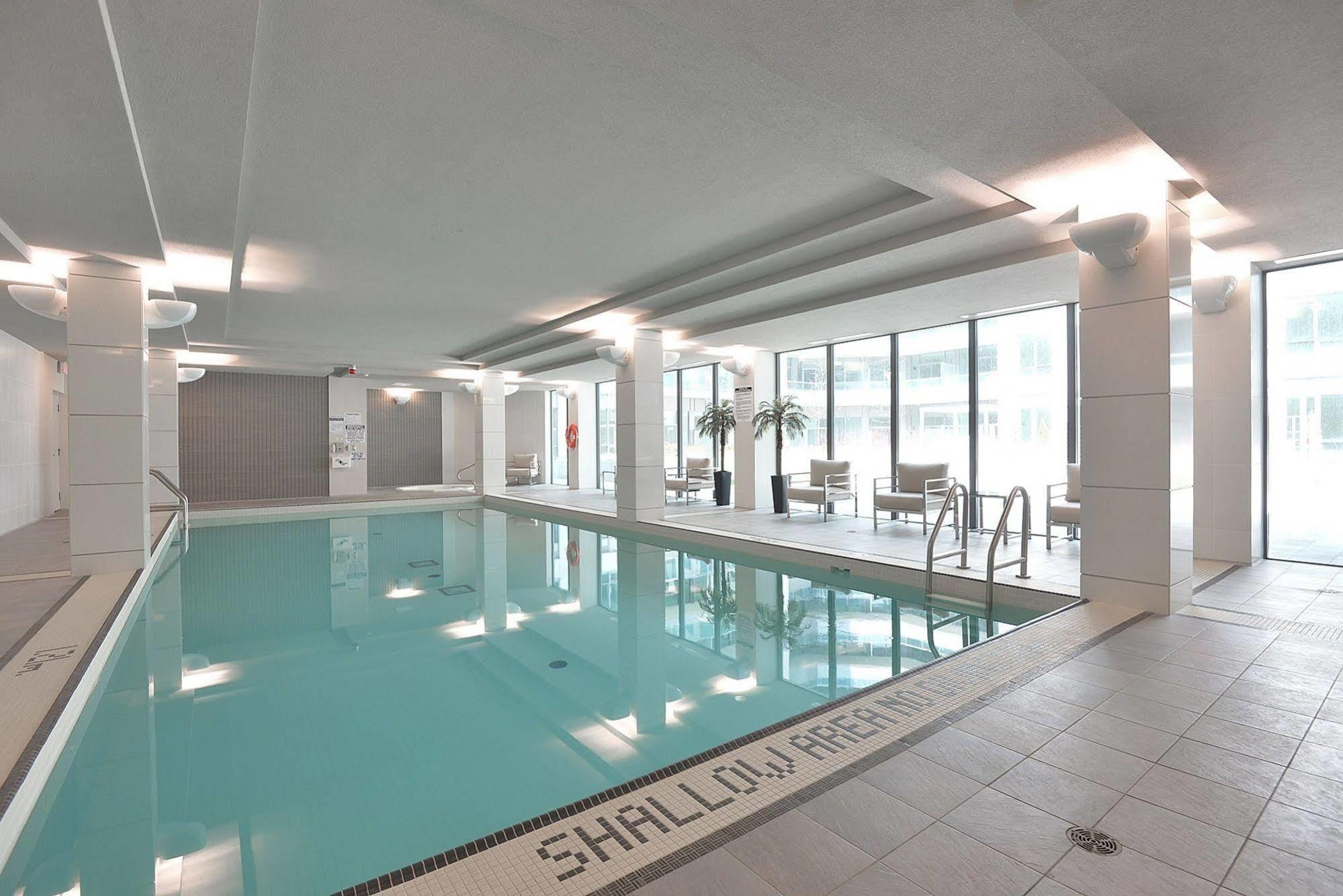 Napa Furnished Suites At Cn Tower & Maple Leaf Square Toronto Exteriér fotografie