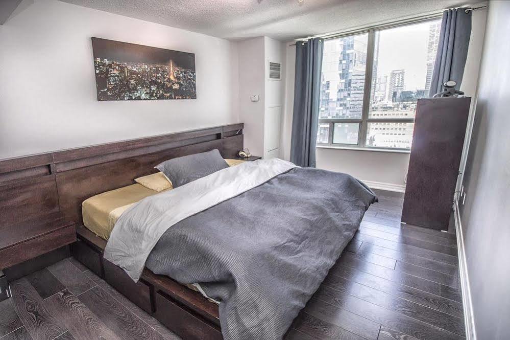 Napa Furnished Suites At Cn Tower & Maple Leaf Square Toronto Exteriér fotografie